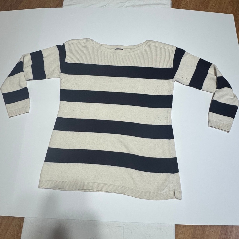 Talbots Womens Medium Cream Navy Blue Striped Boat Neck Knit Sweater